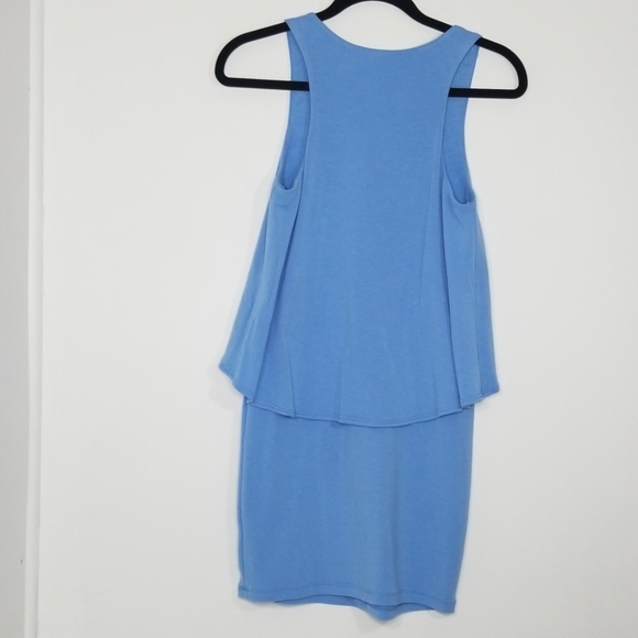 Everly dress size small - Picture 2 of 4
